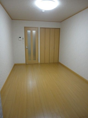 【洋室】 | 紫光マンション