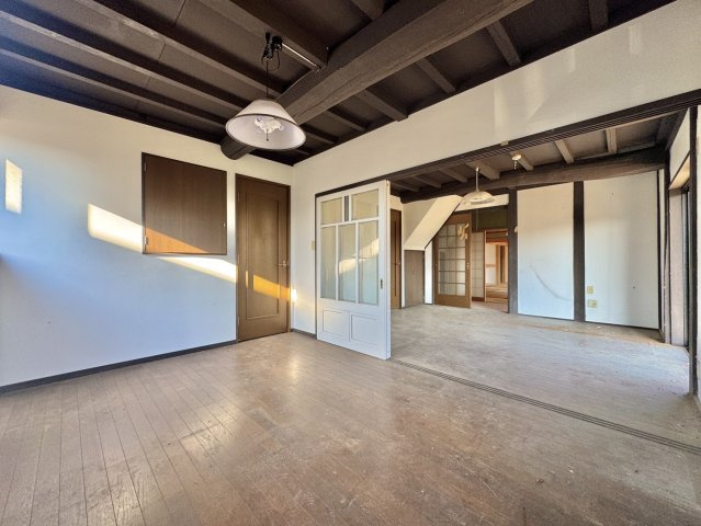 古河市茶屋新田中古戸建の洋室