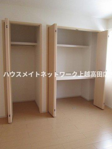 アルカンシェルＡの収納|クローゼット