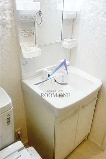 プレール・ドゥーク板橋区役所前Ⅱの洗面所|洗面台です。