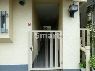 【エントランス】 | フラットE