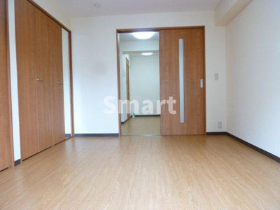 【寝室】 | フラットE