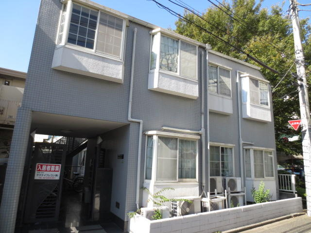 世田谷区上北沢5丁目のアパートの画像