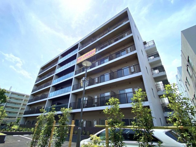 LOC’S YOKOHAMA BAYSIDEの外観