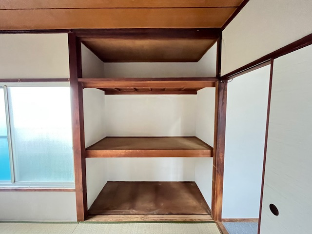 木戸貸家の収納