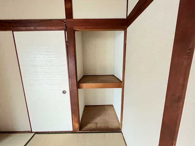 木戸貸家の収納