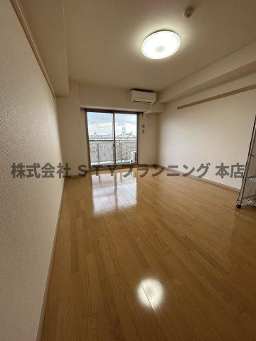 仲介手数料０円！グランダール吹上の居間・リビング