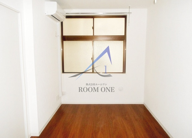 第７シンエイハイムの居間・リビング|洋室のお部屋です。