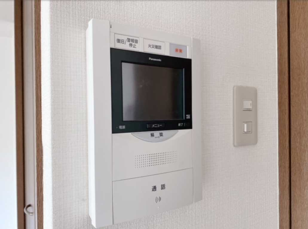 パークウェル三軒茶屋　分譲賃貸　南東角部屋　オートロックのセキュリティ