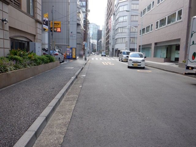 エフローレ日本橋のその他|前面道路