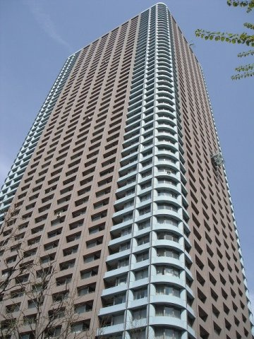 センチュリーパークタワーの外観