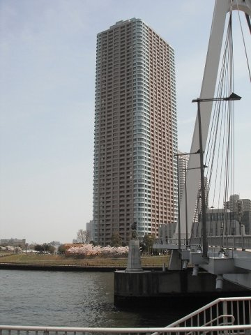 センチュリーパークタワーの外観
