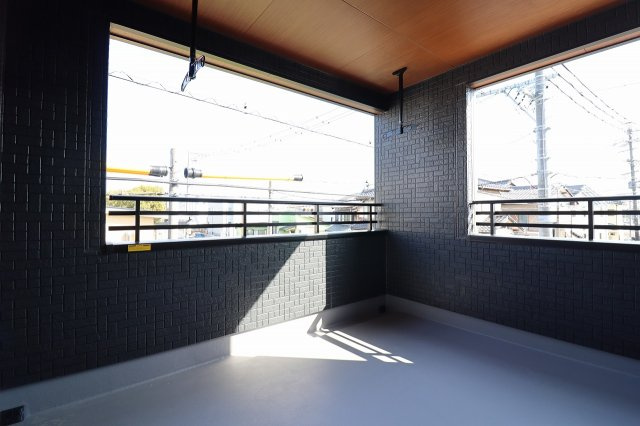 津島市南本町７丁目の新築一戸建のバルコニー|◇バルコニー◇　　急な天候の変化でも安心なインナーバルコニー♪