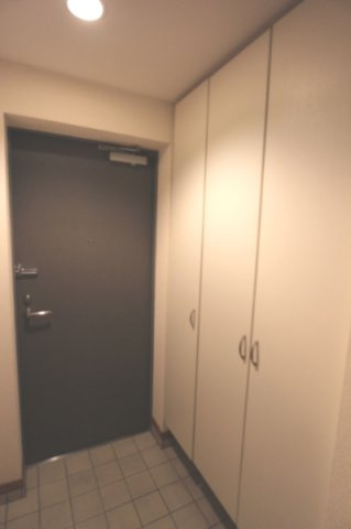 プライムアーバン中目黒Ⅱの玄関|※参考写真