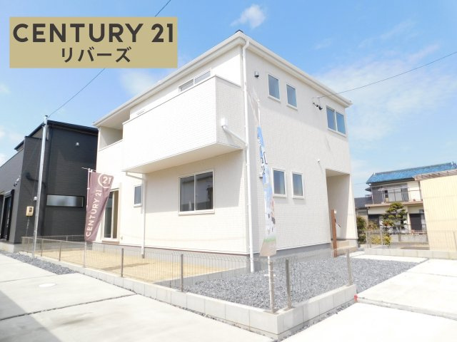 愛西市佐屋町新田の新築一戸建の外観|☆ラスト１棟☆ 　新価格！！５ＬＤＫ！！いつでもご案内出来ます♪（お問合せ当日、平、水曜、夜間でもＯＫ）　名鉄尾西線「佐屋」駅徒歩７分！　敷地４８．９７坪　駐車4台可！　南に広めの庭付き♪　収納豊富！