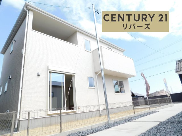 愛西市佐屋町新田の新築一戸建の外観|☆ラスト１棟☆ 　新価格！！５ＬＤＫ！！いつでもご案内出来ます♪（お問合せ当日、平、水曜、夜間でもＯＫ）　名鉄尾西線「佐屋」駅徒歩７分！　敷地４８．９７坪　駐車4台可！　南に広めの庭付き♪　収納豊富！