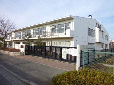 藤沢市立石川小学校まで350ｍ