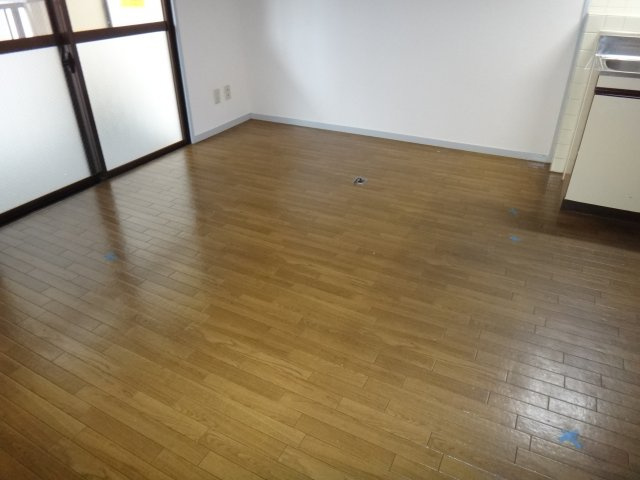 新橘ビルの洋室