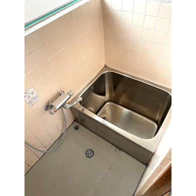 瑞穂市牛牧の一戸建ての浴室