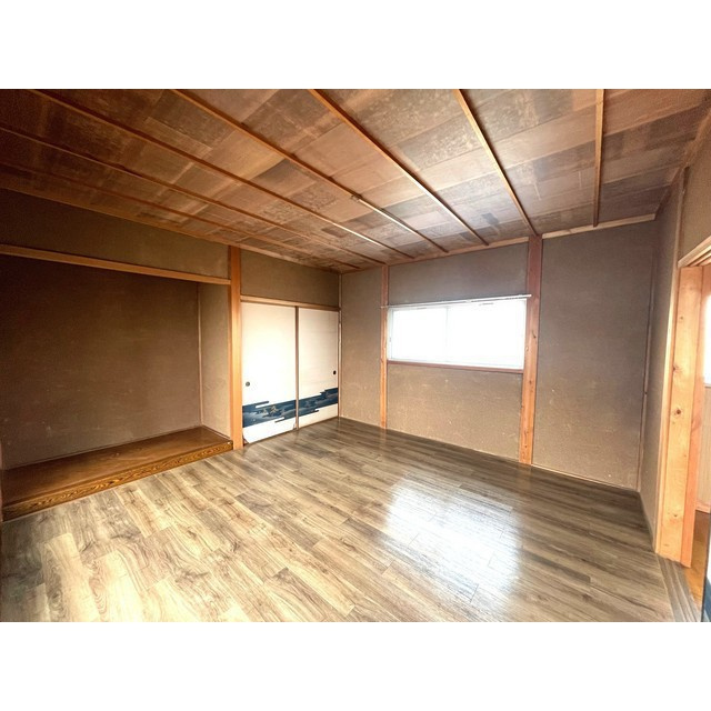 瑞穂市牛牧の一戸建ての居間・リビング