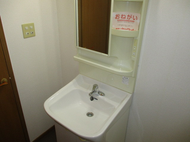 ラポレ1の洗面所