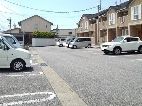 エレガンス・ヤツオＢの周辺