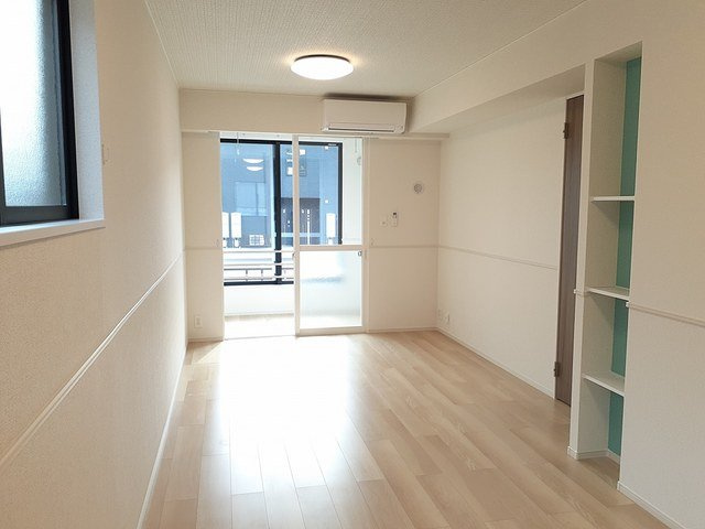 イルクオーレⅡの居間・リビング|ゆったりとしたリビングです