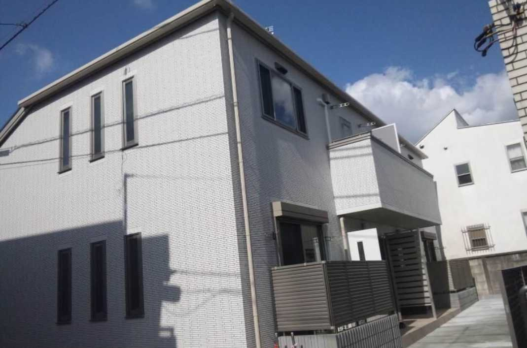 エミール上馬　南向き　南西角部屋　オートバスの外観