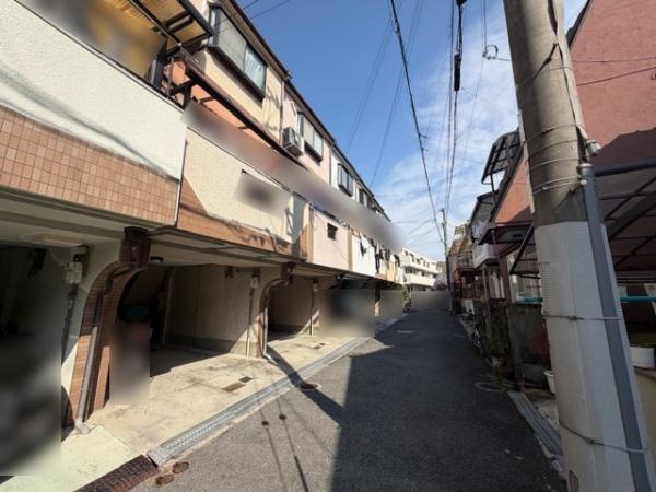 【前面道路含む現地写真】