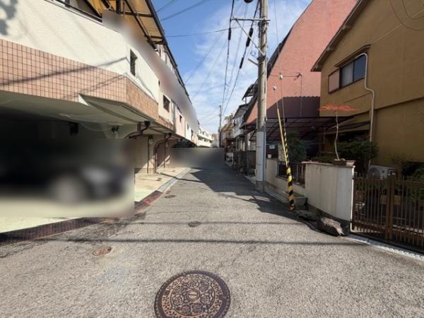 【前面道路含む現地写真】