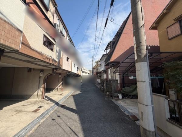 【前面道路含む現地写真】