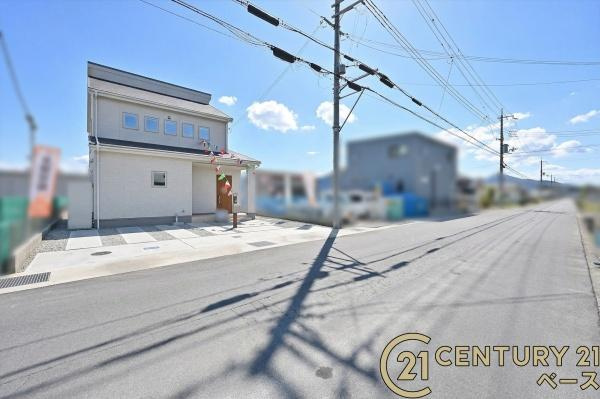 北葛城郡広陵町安部　一戸建の前面道路含む現地写真