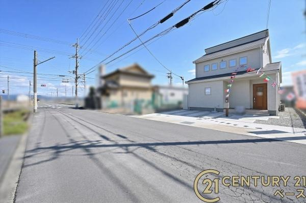 北葛城郡広陵町安部　一戸建の前面道路含む現地写真