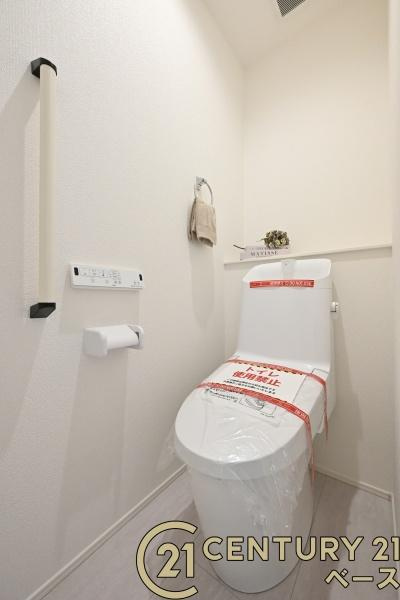 葛城市林堂の新築一戸建のトイレ|■現地撮影写真■