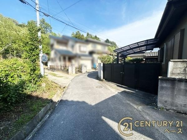 北葛城郡上牧町上牧　一戸建の前面道路含む現地写真|■現地撮影写真■閑静な住宅地で穏やかな暮らしをスタート！