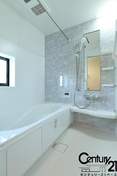 葛城市林堂の新築一戸建の内観：施工例|■浴室乾燥機付きでカビや結露の発生も抑えてくれます！■