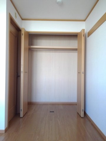 南福島コーポラスⅢの収納