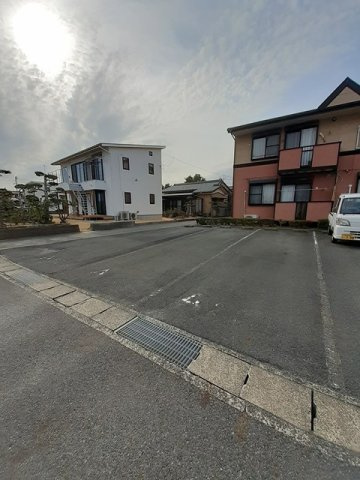 ビーチハイムｋｉｗａ　Ｂの駐車場