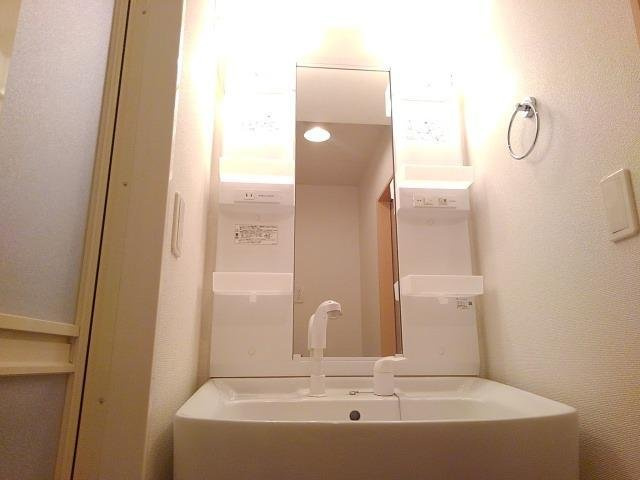 レジェンド　Ｄの洗面所