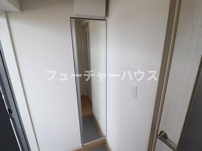 アーバニズム小美玉レジデンスの玄関