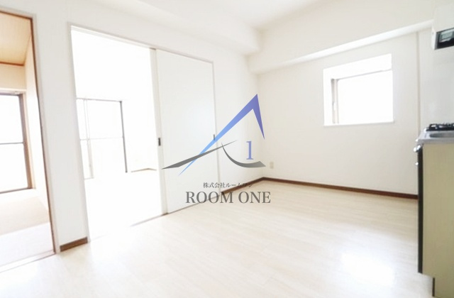 ドミール・エスポワールの居間・リビング|洋室のお部屋です。