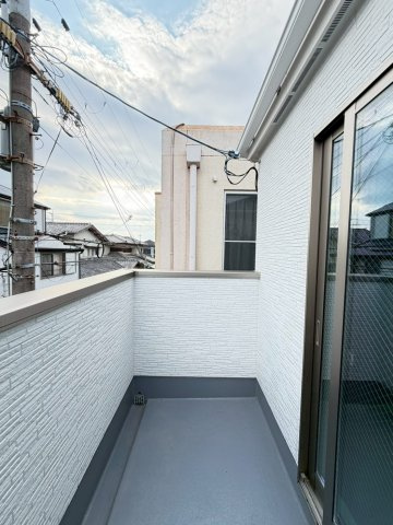 高槻市西冠1期2号棟のバルコニー