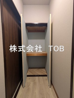 【収納】 | パセオモリ-定期借家契約2年（再契約可）- | リビング13.5帖　収納