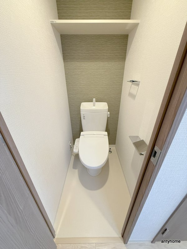 エスリードザカレント大阪　仲介手数料無料のトイレ