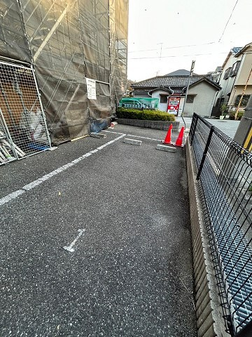 レオパレスYANAの駐車場|駐車スペースもあります