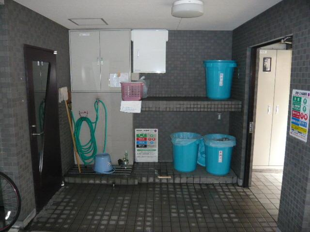 クレッシェント西早稲田のその他共用部分|ごみ置き場☆