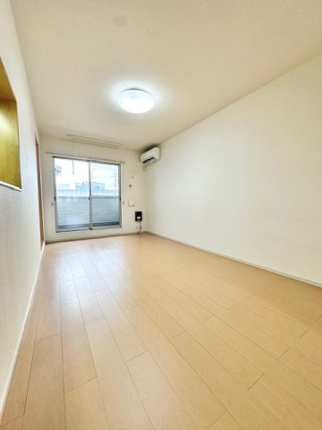 【居間・リビング】 | ベルメゾン | こちらの居間で趣味の時間をお楽しみください