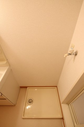 【設備】 | カーサ　グラシオッソ | 室内洗濯機置き場