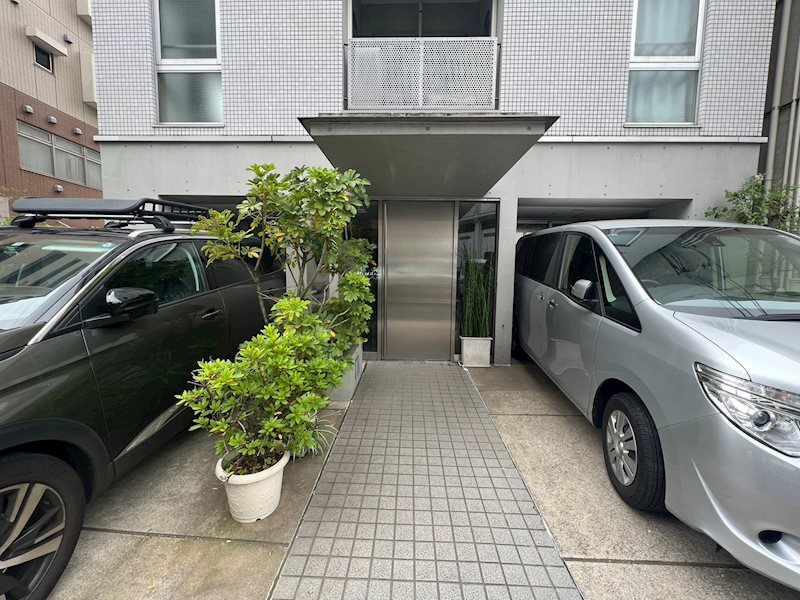 グランソレイユの駐車場