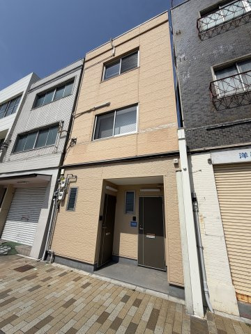 小松通３丁目貸家の外観